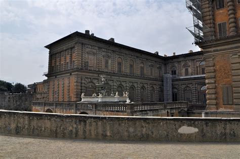 pitti palace opening times